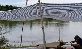 Tìm thấy thi thể hai cháu nhỏ đuối nước khi đi bắt cào cào