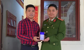 Trả lại hơn 700 triệu đồng cho người chuyển khoản nhầm