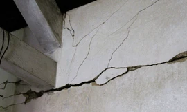 Nổ mìn thi công cao tốc gây nứt nhà, nhiều hộ dân bất an