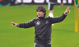 Abramovich đã tiếp xúc để mời HLV Joachim Loew về thay thế Villas Boas? Ảnh: EPA
