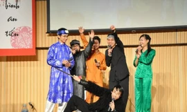 Tiết mục văn nghệ trong chương trình đón Tết do VYSA tổ chức