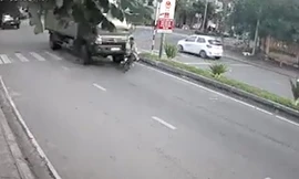 Thiếu quan sát, người đàn ông gặp tai nạn thảm khốc dưới bánh xe tải