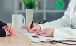 Ứng dụng điện thoại giúp nam giới hết tự ti khi đi điều trị hiếm muộn