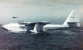 Trung Quốc ra mắt thủy phi cơ đổ bộ 'khủng', cất hạ cánh trên nước