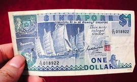 Nhận hối lộ 17.000 đồng, 2 công nhân đối mặt án phạt 1,7 tỷ đồng