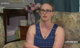 Mẹ thâm mặt, bầm tím hết người che chở cho con trong trận mưa đá