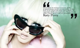 Katy Perry lại thay đổi màu tóc