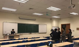 Tổ chức dạy online cho sinh viên tại trường ĐH Kinh tế quốc dân. Ảnh: ĐH Kinh tế quốc dân