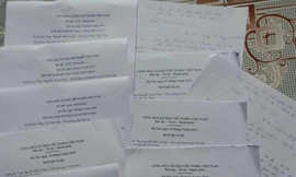 Hơn 400 giáo viên kiến nghị Hà Nội tạm hoãn kế hoạch tuyển dụng