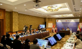 Các Bộ trưởng giáo dục ASEAN thông qua Tuyên bố chung 'Xóa mù công nghệ'