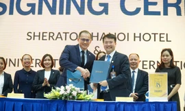 CEO khách sạn 5 sao khuyên sinh viên tôn trọng sự khác biệt