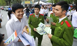 Sau khi nhận được danh sách kết quả thẩm định, trường công an sẽ tiến hành rà soát.