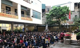 Học sinh trường THCS Trưng Vương tại buổi truyền thông