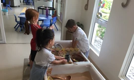 Học sinh trường quốc tế