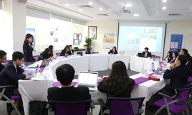 Bàn tròn "Hội nghị thượng đỉnh" của học sinh