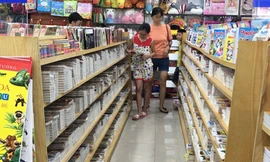 Bộ GD&ĐT thành lập 9 Hội đồng thẩm định SGK lớp 1