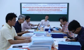 419 đề tài xuất sắc nhất khởi tranh Giải thưởng sinh viên nghiên cứu khoa học 