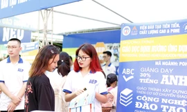 Điểm trúng tuyển bằng kết quả học bạ ngành hot cao ngất ngưởng