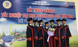 Học bổng hỗ trợ sinh hoạt phí cho sinh viên sư phạm