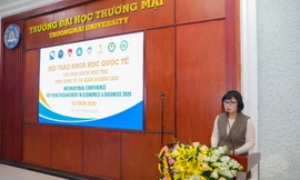 Các nhà khoa học trẻ cùng “bàn” về kinh tế, kinh doanh và quản lý