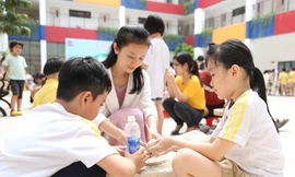 Quỹ học bổng triệu đô dành cho học sinh THCS