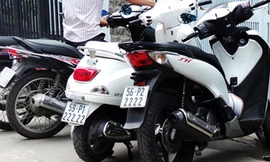 Xe ‘tứ quý, ngũ quý’ dập dình trên phố