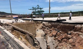 Hố tử thần chân cầu Yên Hòa nuốt chết người: Ai phải chịu trách nhiệm?