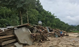 Phát hiện 2 thi thể ở vùng biển Quảng Xương nghi nạn nhân bị lũ cuốn