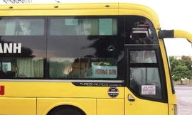 Khởi tố 8 đối tượng dùng gạch đá ném xe ô tô khách trong đêm