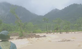 Ảnh hưởng bão số 4: Thanh Hoá mưa lớn, giao thông chia cắt nhiều nơi