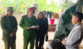 Khởi tố đối tượng sản xuất, buôn bán mì chính và hạt nêm giả