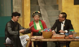 Xuân Bắc-Tự Long hóa ông bà cụ trong đám cưới kim cương ở 12 Con giáp