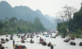 Ban Tổ chức Lễ hội chùa Hương chờ chỉ đạo của Thành phố Hà Nội