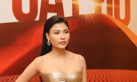 Thúy Diễm có lời với chồng để nhập vai cảnh táo bạo trong "Cát đỏ"