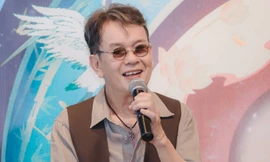 Nhạc sĩ Đức Huy kể chuyện được vợ trẻ chiều