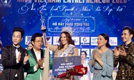 Bà Q.H.L đạt giải nhất ở cuộc thi Hoa hậu Doanh nhân Sắc đẹp Việt 2020 tố cáo BTC vì không phép