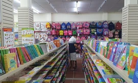 Hội Xuất bản hỗ trợ sách giáo khoa, đồ dùng học tập cho học sinh khó khăn tại TP. Hồ Chí Minh