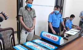 Tài xế taxi có hành vi chặt chém du khách nước ngoài bị xử phạt