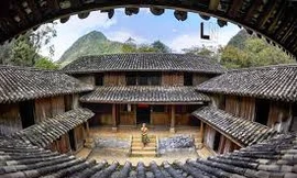 Huyện Đồng Văn sẽ phân bổ một phần nguồn thu bán vé di tích cho con cháu nhà họ Vương