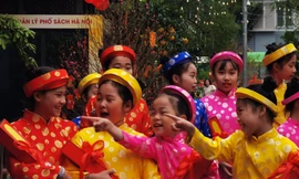 Phố sách Xuân 2023 tưng bừng ngày khai mạc