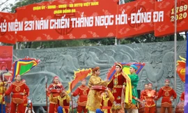 Tái hiện lễ đăng cơ của vua Quang Trung tại khai mạc lễ hội gò Đống Đa