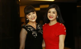 NSND Thu Hà và nghệ sĩ Vân Dung trong phim mới "Hướng dương ngược nắng"