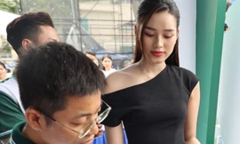 Hoa hậu Đỗ Thị Hà, Hoa khôi Huỳnh Thúy Vi trải nghiệm phương thức thanh toán hiện đại