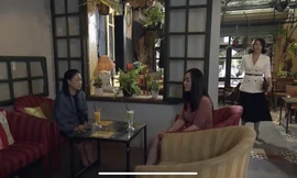 Linh nghe lén Ngân nói chuyện