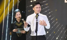 Xuân Nghị vượt qua bốn diễn viên giàu kinh nghiệm ẵm cúp