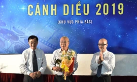 "Về nhà đi con" giành Cánh diều vàng phim truyền hình. Ảnh: HOÀNG MẠNH THẮNG