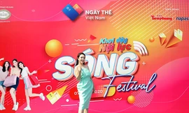 Bảo Trâm là một trong số nghệ sĩ hát tại "Ngày thẻ Việt Nam 2020-Sóng Festival"