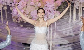 Ồn ào quanh màn sexy dance của Khánh Vân