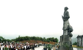 Hai vầng hương khói Nguyên tiêu