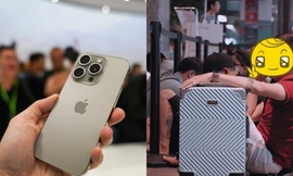 Nhiều người Việt xếp hàng thâu đêm chờ mua iPhone 15 ở Singapore